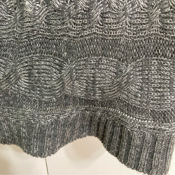 COUTURE Romeo & Juliet Gray Silver Starburst Cable Knit Sweater Womens Medium - Picture 9 of 11